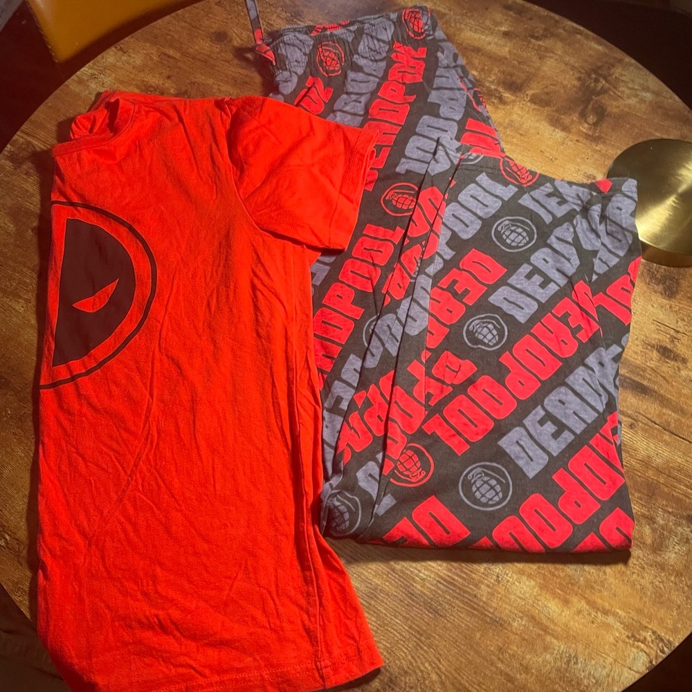 Marvel Deadpool pajama set large